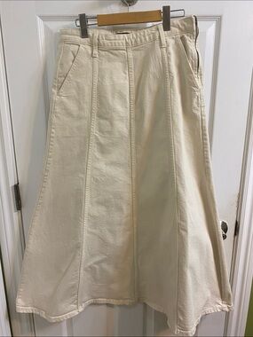Banana Republic Ecru Denim Panelled Maxi Flare Skirt Size 8 Petite Capsule Fall
